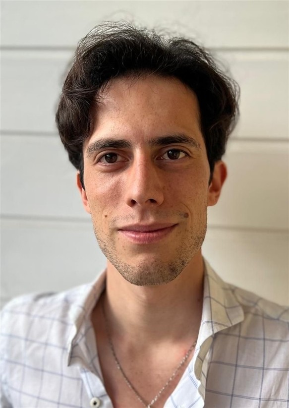  Adolfo Desantis