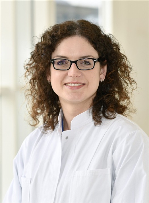 Dr. Jennifer Sartor-Pfeiffer